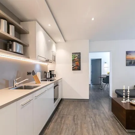 Residenz Kleine Bergstrasse 7 Апартаменты *
